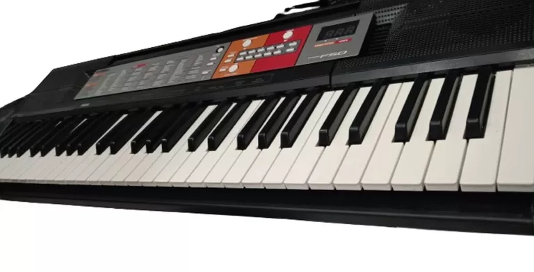 KEYBOARD YAMAHA PSR - F50