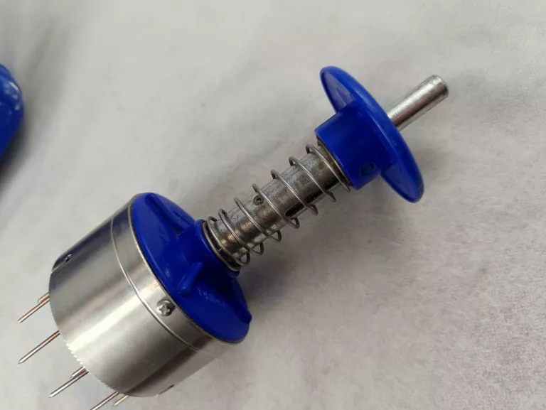 WYKROJNIK MECHANICZNY DO STYROPIANU I WEŁNY MINERALNEJ RAWLPLUG