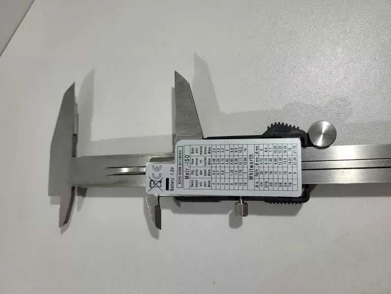 SUWMIARKA ELEKTRONICZNA DWUSZCZĘKOWA METALOWA STAINLESS HARDENED 150 MM
