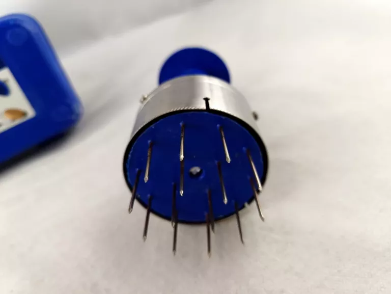 WYKROJNIK MECHANICZNY DO STYROPIANU I WEŁNY MINERALNEJ RAWLPLUG