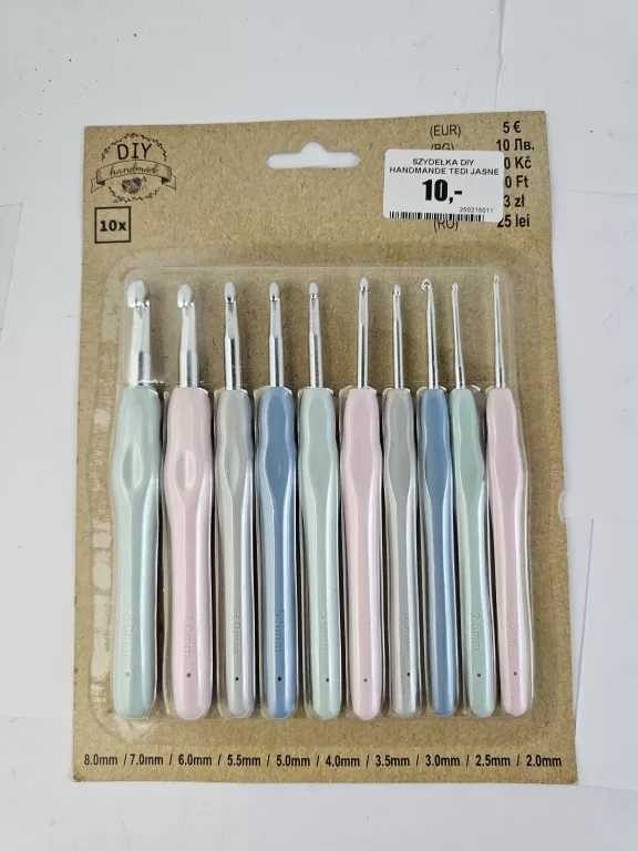 SZYDEŁKA DIY HANDMANDE TEDI JASNE KOLORY