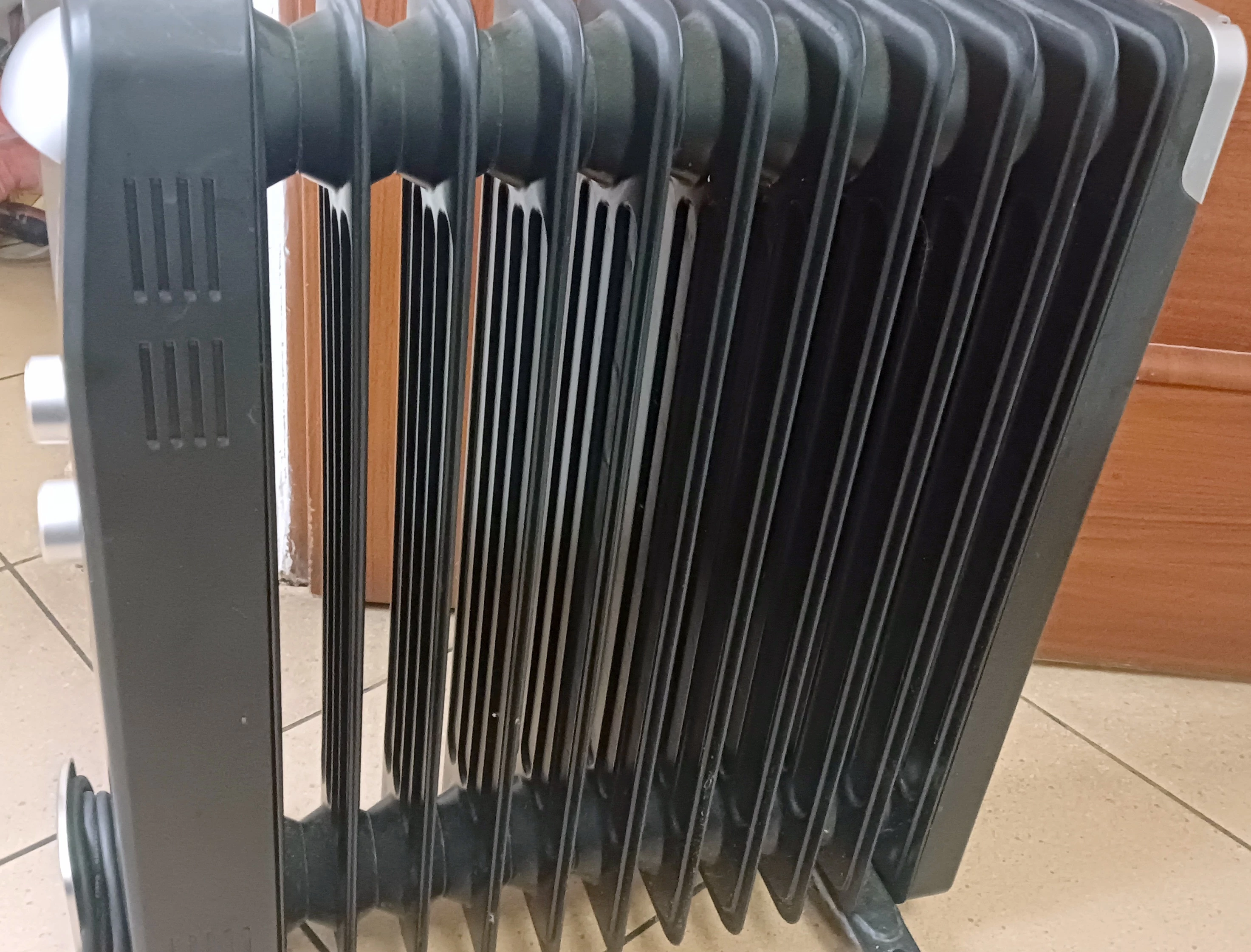 grzejnik-olejowy-equation-hd972-a11qfl-2900-w-stan-11323-2