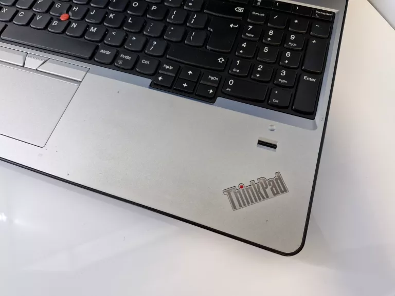 LAPTOP LENOVO THINKPAD E570 INTEL I7-7500U 8GB GEFORCE GTX 950M 256GB SSD