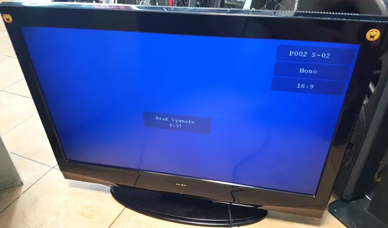 TELEWIZOR ALBA LCD32880HDF 32'' LCD HD Z PILOTEM
