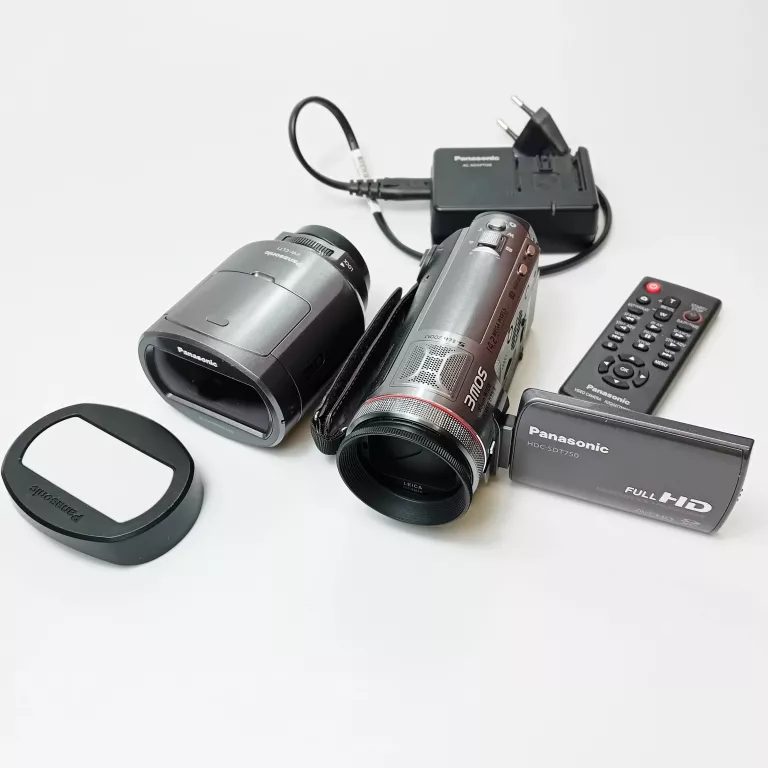 KAMERA CYFROWA PANASONIC HDC-SDT750 +2XOBIEKTYW 35 MMLEICA +VW-CLT1 3D