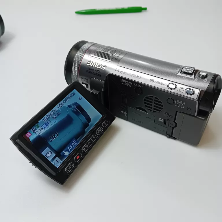 KAMERA CYFROWA PANASONIC HDC-SDT750 +2XOBIEKTYW 35 MMLEICA +VW-CLT1 3D