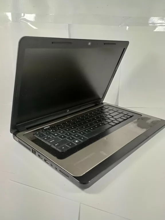 LAPTOP HP635 AMD E-300 12RAM 250GB W7U TYLKO NA ZASILACZU