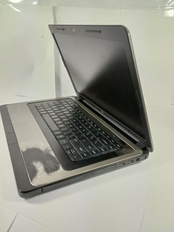 LAPTOP HP635 AMD E-300 12RAM 250GB W7U TYLKO NA ZASILACZU