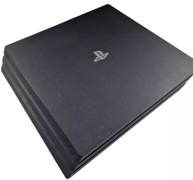 KONSOLA PS4 PRO 1TB + PAD + OKABLOWANIE + 6 GIER