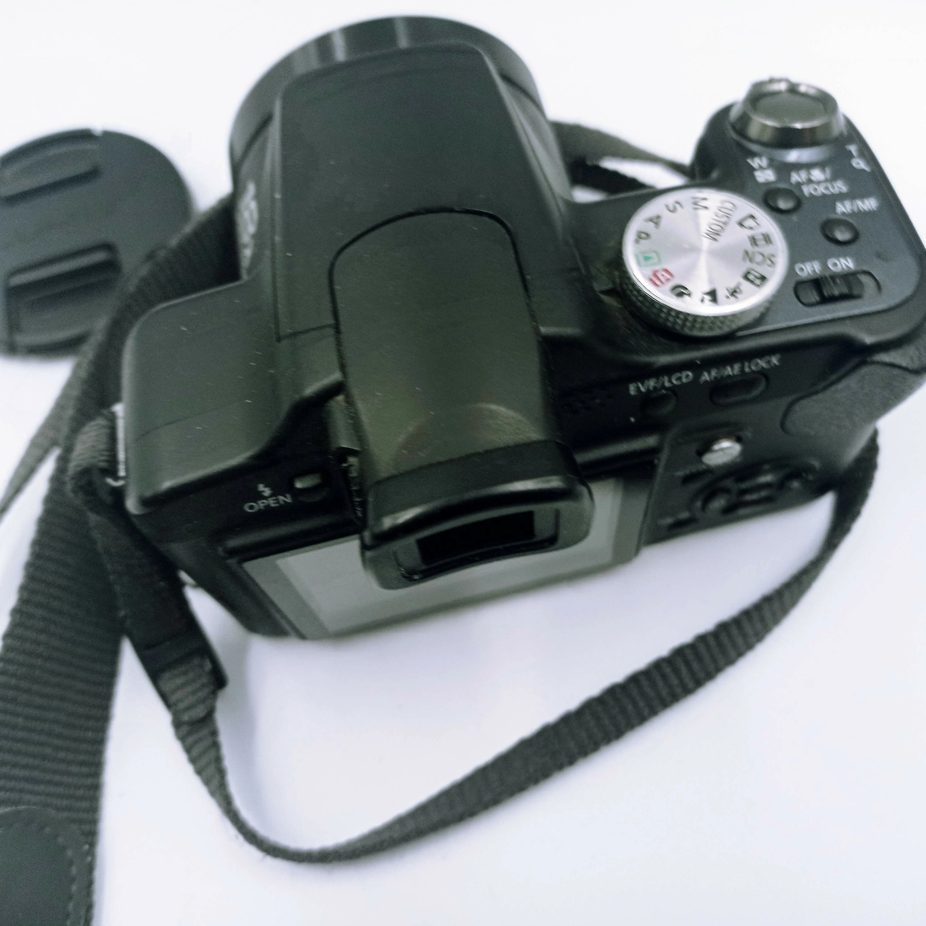 aparat-lumix-dmc-fz18-zoom-optyczny-1800