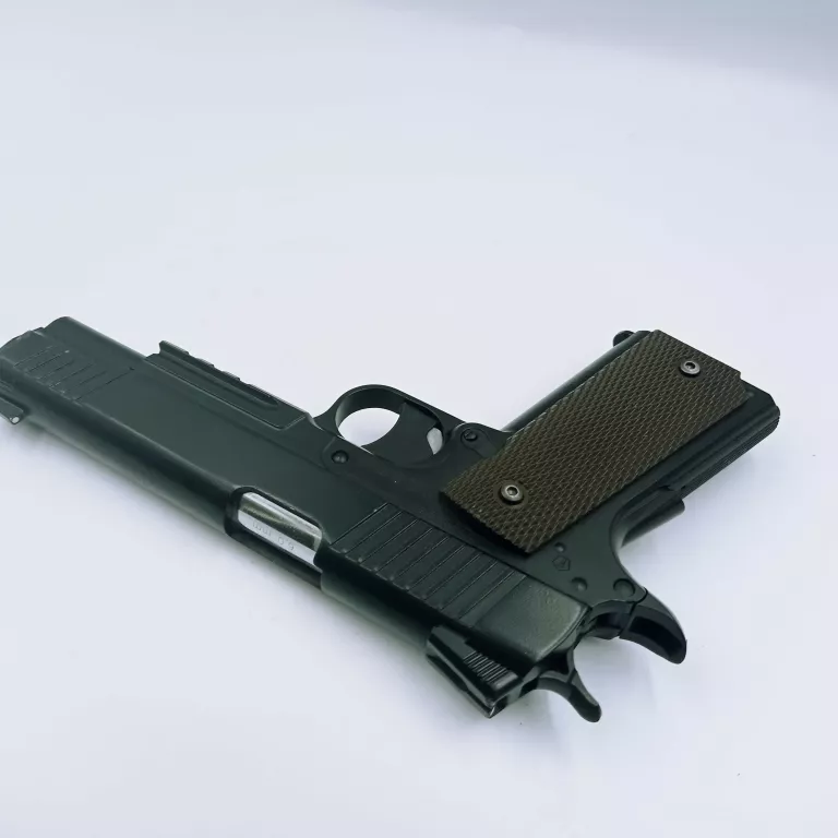 WIATRÓWKA PIOSTOLET CO2