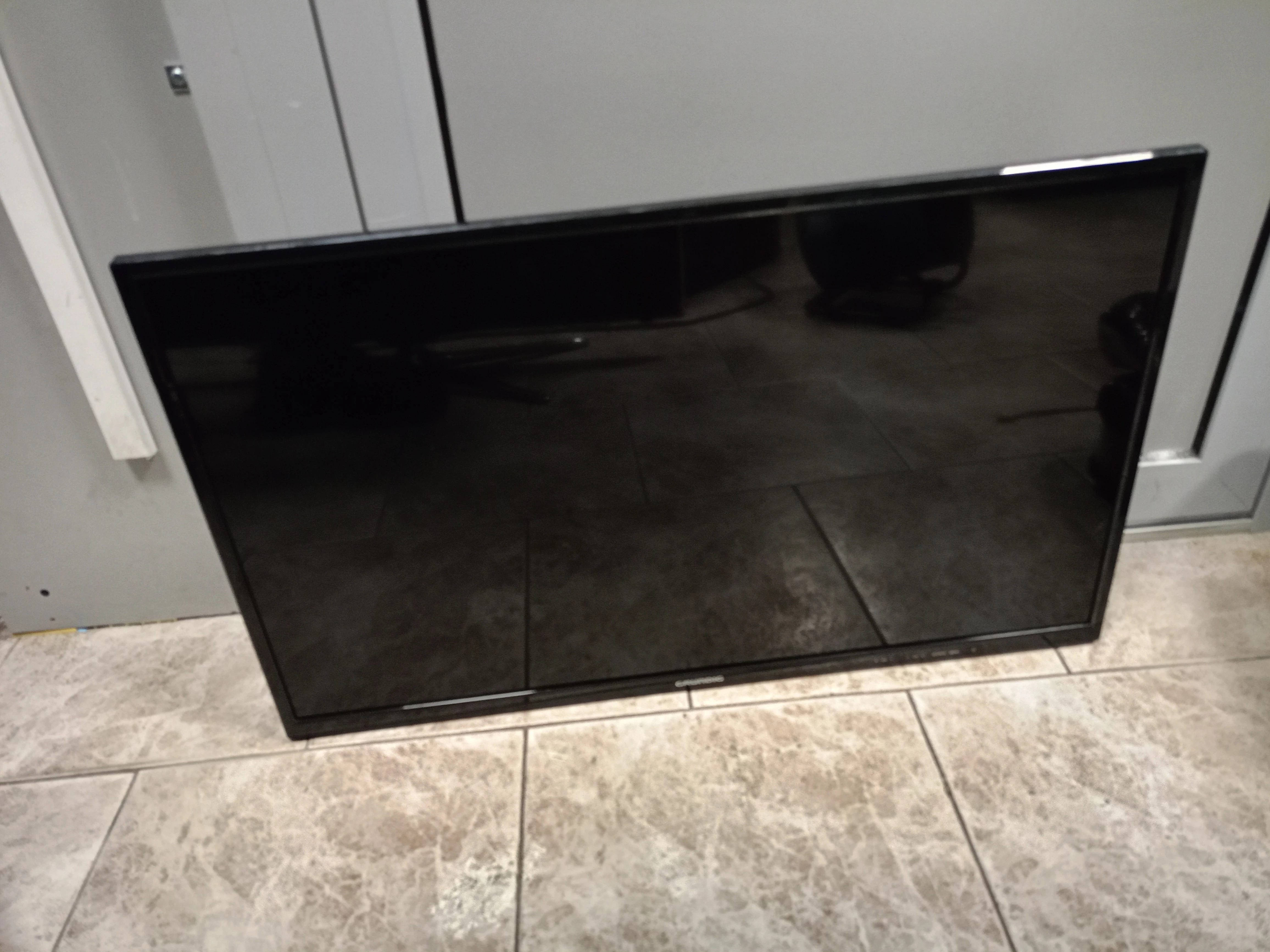 telewizor-grundig-ghb-600-32cale-ean-gtin-4013833024019