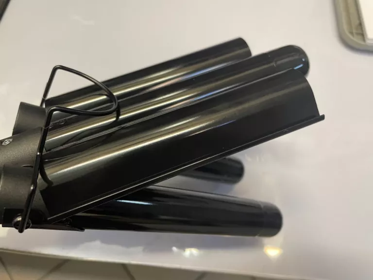 LOKÓWKA TRIPLE WAVE CURLER ELLE