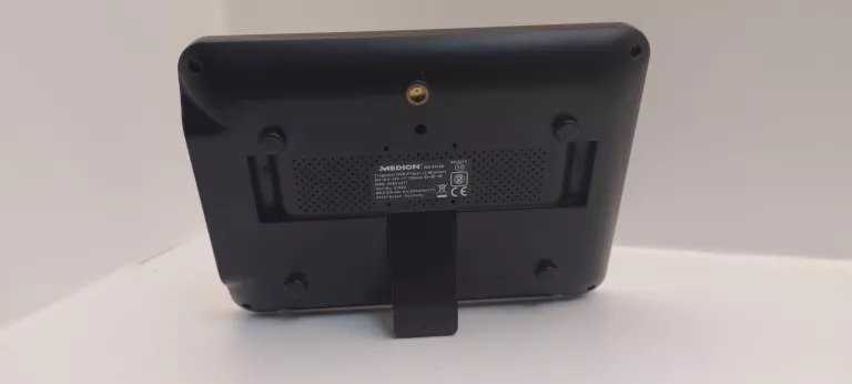 PRZENOŚNE DVD SAMOCHODOWE MEDION MD84106 2X LCD 7" ZESTAW