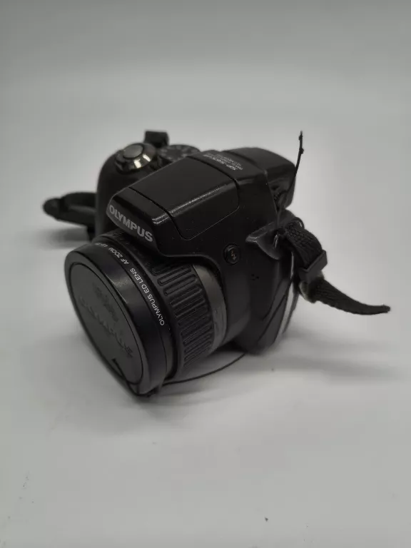 APARAT OLYMPUS SP-565UZ