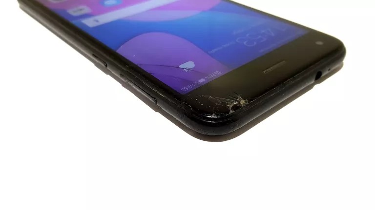 TELEFON TELEFON HUAWEI P9 LITE MINI PĘKNIĘTY