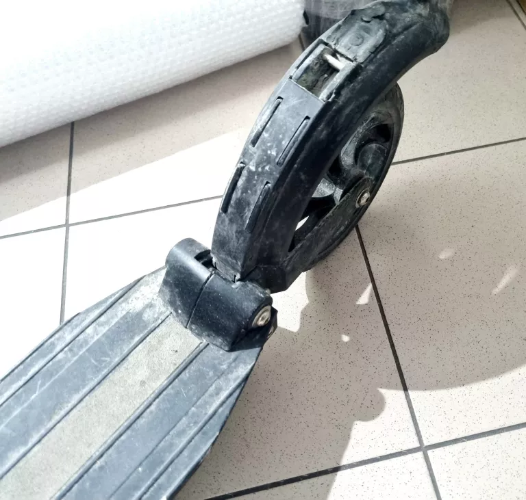 HULAJNOGA ELEKTRYCZNA KUGOO S1 PRO Z ŁADOWARKĄ