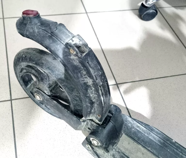 HULAJNOGA ELEKTRYCZNA KUGOO S1 PRO Z ŁADOWARKĄ