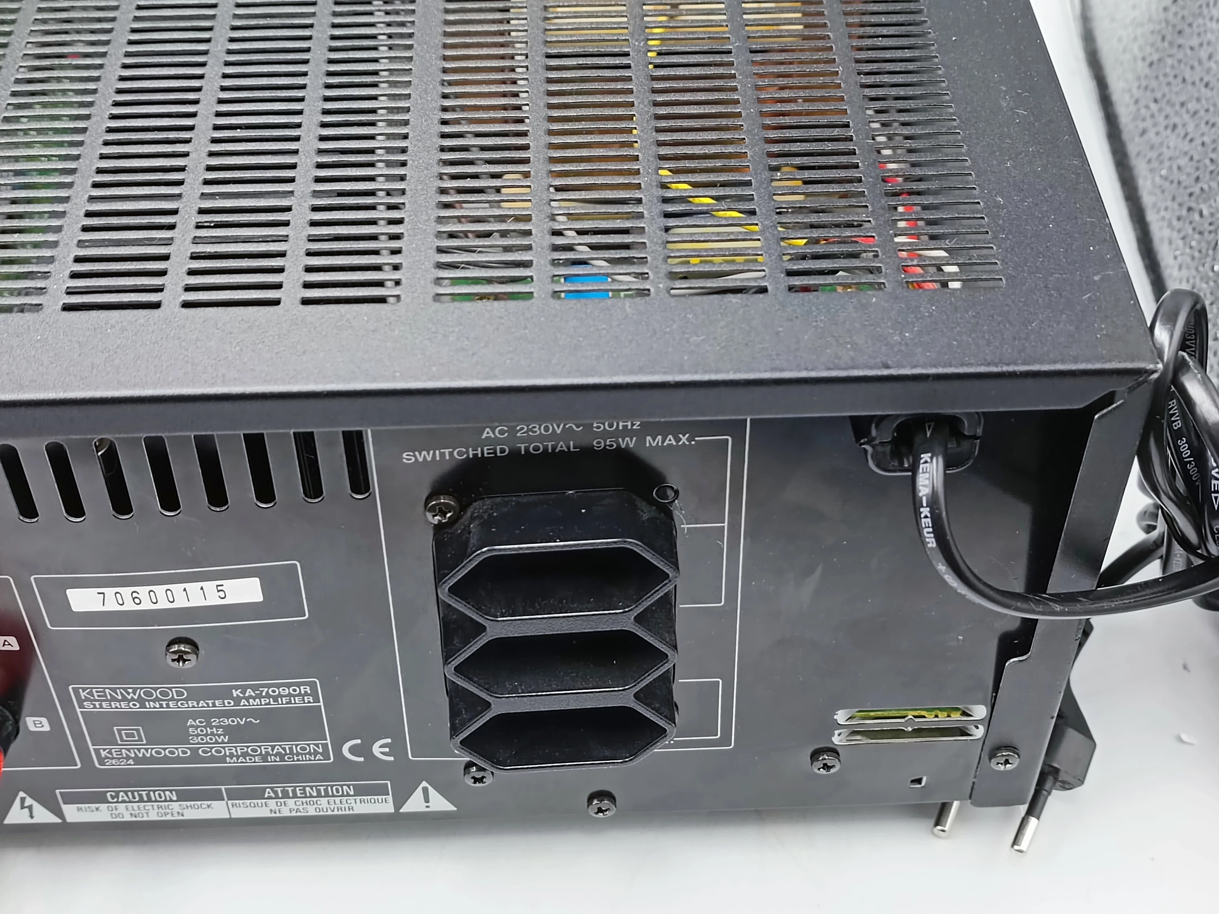 wzmacniacz-kenwood-ka-7090r-moc-wyjsciowa-8-100