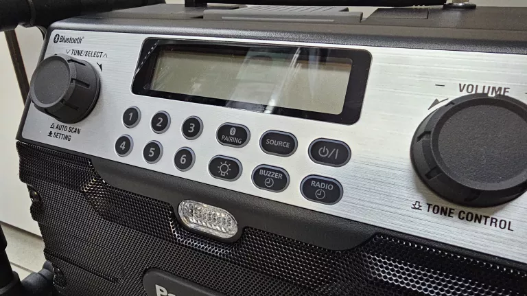 RADIO BUDOWLANE PANASONIC /DUAL VOLTAGE 14,4V/18V/AC OD LOMBARD TRZEBNICA