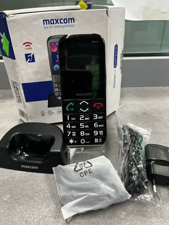 TELEFON MAXCOM MM724 KOMPLET