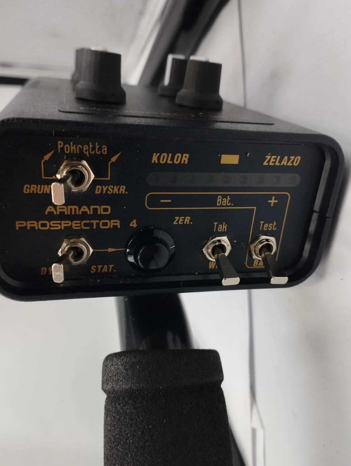 wykrywacz-metali-armand-prospector-4-model-equinox-800