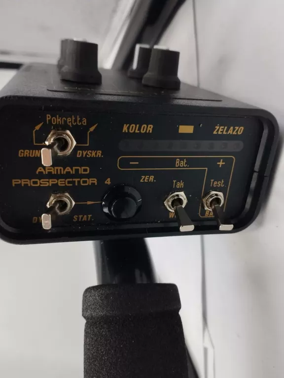 wykrywacz-metali-armand-prospector-4-model-equinox-800