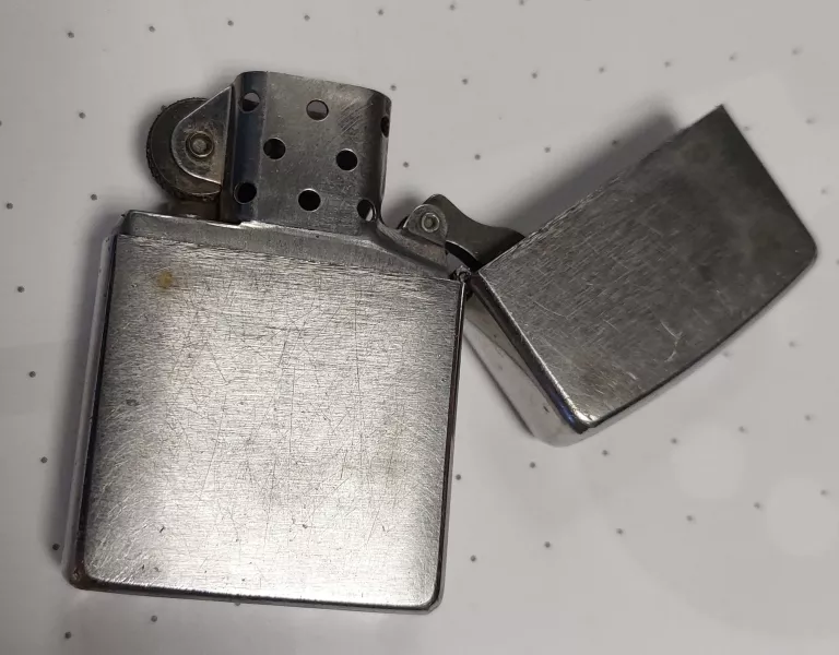 ZAPALNICZKA ZIPPO 12