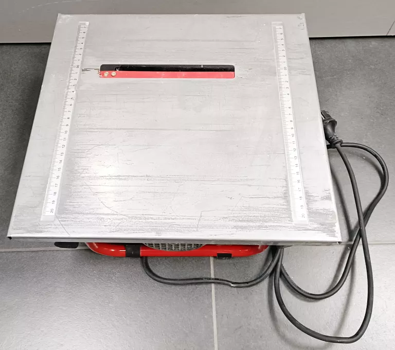 MASZYNA DO CIĘCIA PŁYTEK TC-TC 618 EINHELL