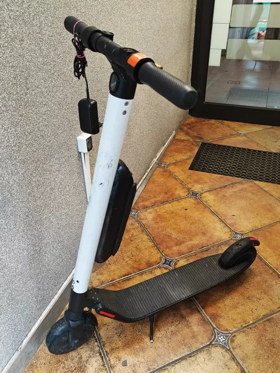 HULAJNOGA ELEKRTYCZNA NINEBOT SAGWEY