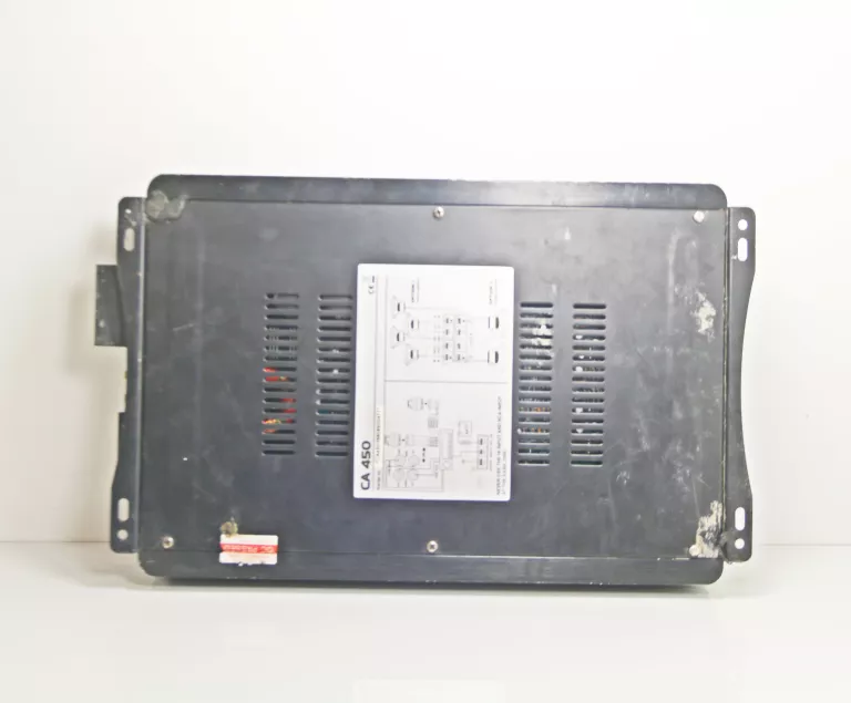 WZMACNIACZ SAMOCHODOWY CALIBER CA 450 750 W
