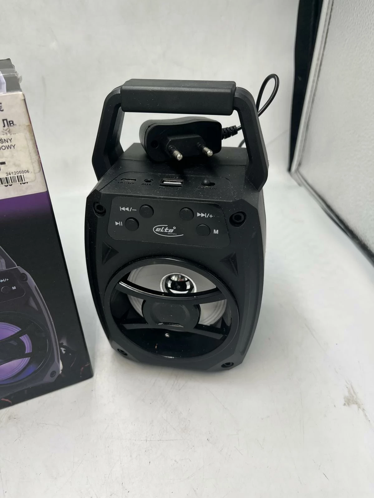 elta-przenosny-bezprzewodowy-glosnik-imprezowy-z-efektem-swietlnym-led-stan-11323-2