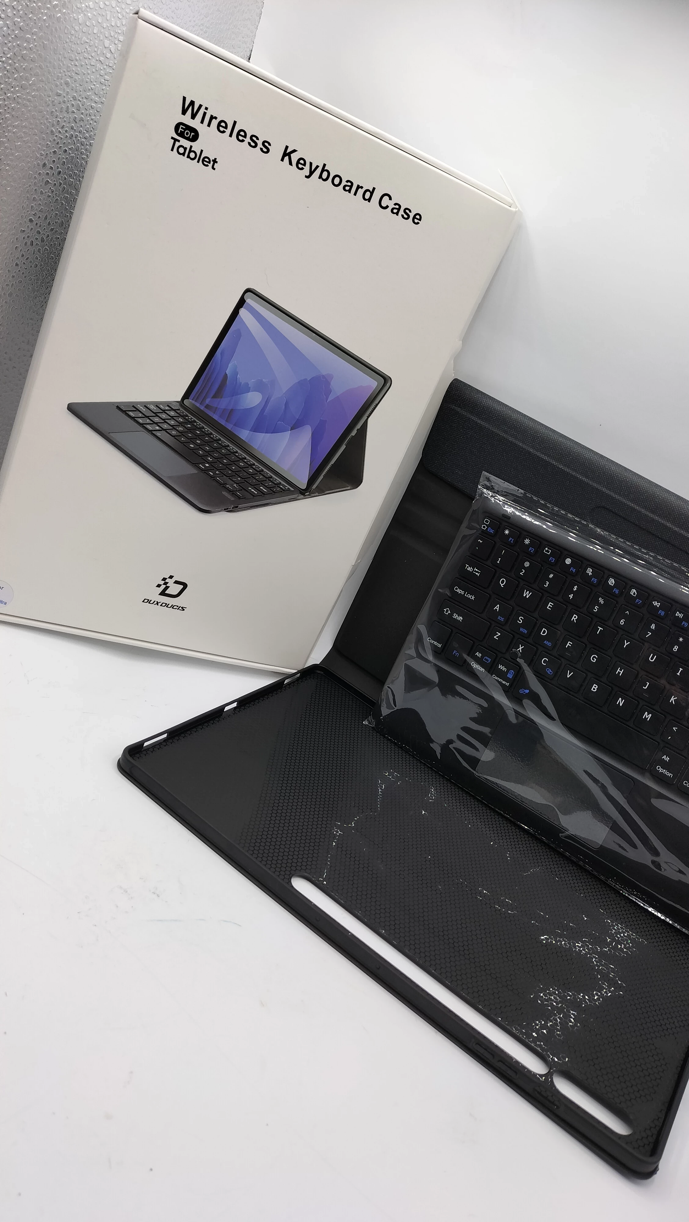 etui-z-klawiatura-dux-ducis-seria-tk-okazja-1-maja-191-bialogard