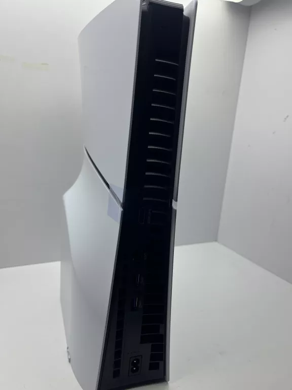 KONSOLA PS5 SLIM Z NAPĘDEM KOMPLET