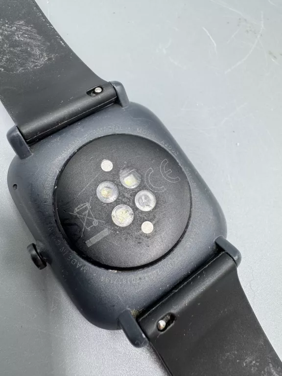 SMARTWATCH AMAZFIT BIP U PRO MODEL : A2008 + ŁADOWARKA
