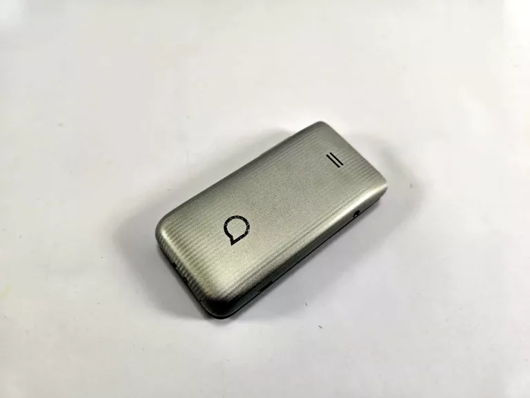 TELEFON KOMÓRKOWY ALCATEL 3082 4G 64 MB / 128 MB 4G (LTE) SREBRNY