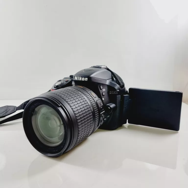 APARAT NIKON D5300 + OBIEKTYW AF-S NIKKOR 18-105 1:3.5-5.6
