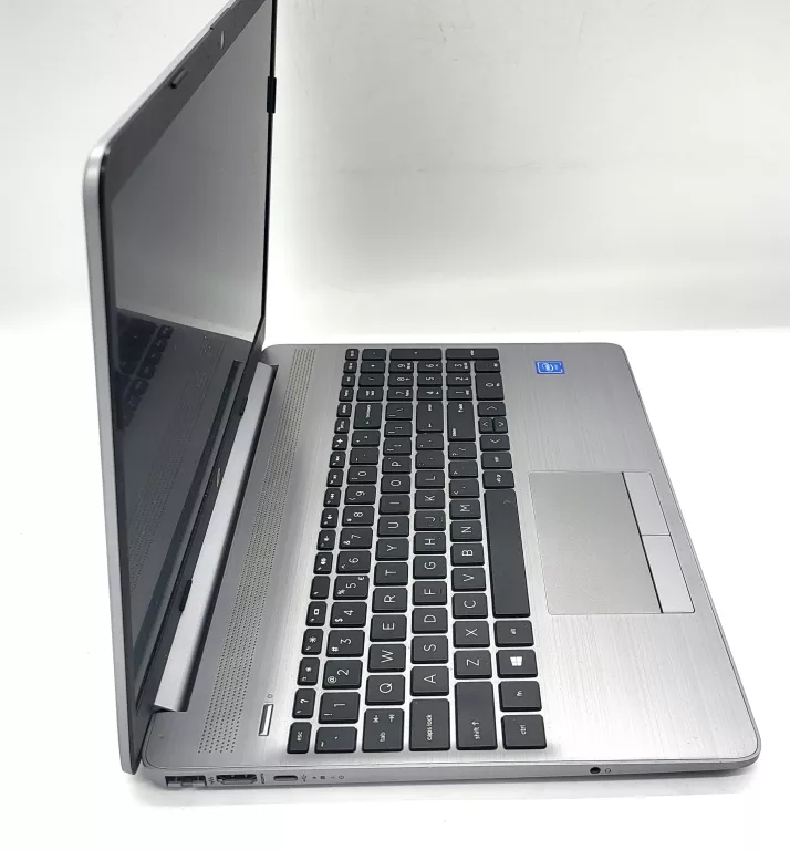 LAPTOP HP 250 G8 / CELERON/8GB/256SSD/WIN11 + ZASILACZ