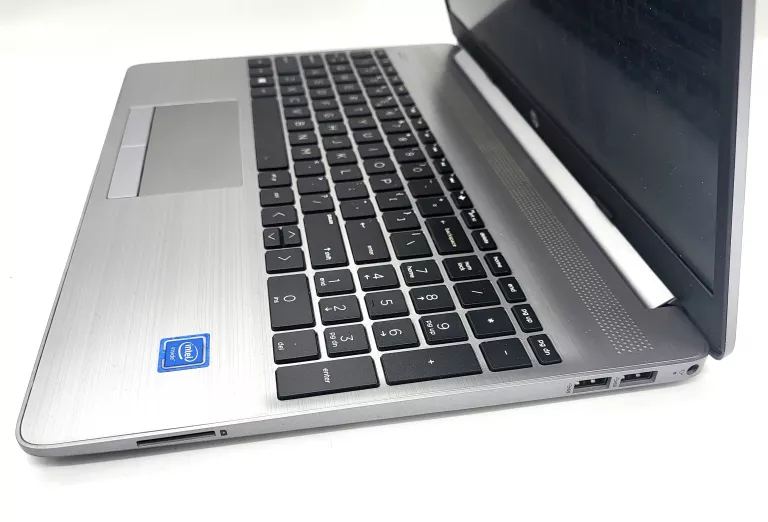 LAPTOP HP 250 G8 / CELERON/8GB/256SSD/WIN11 + ZASILACZ