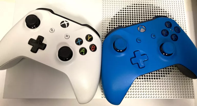 KONSOLA XBOX ONE S 1TB!POLECAM