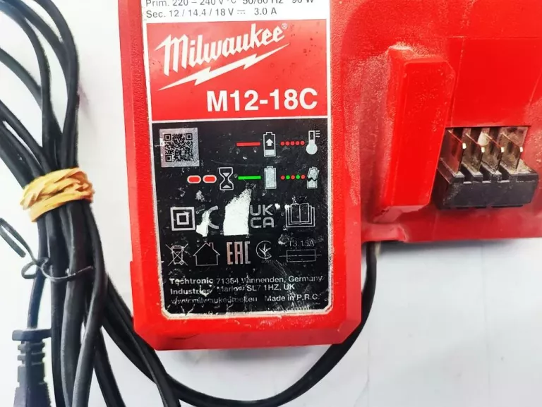ŁADOWARKA MILWAUKEE M12-18C