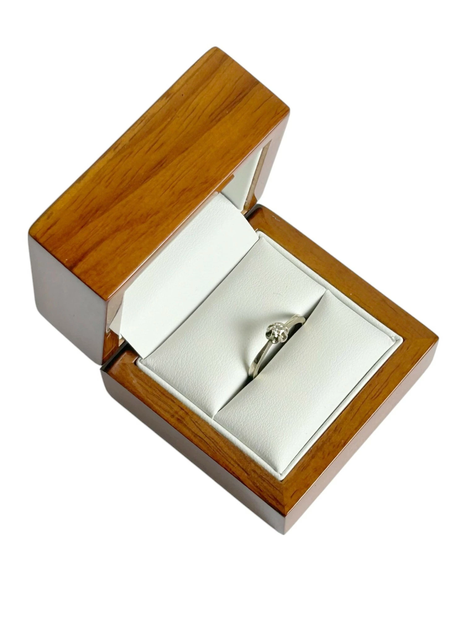 zloty-pierscionek-z-diament-008ct-proba-585-waga-220g-rozmiar-14-material-15835-2