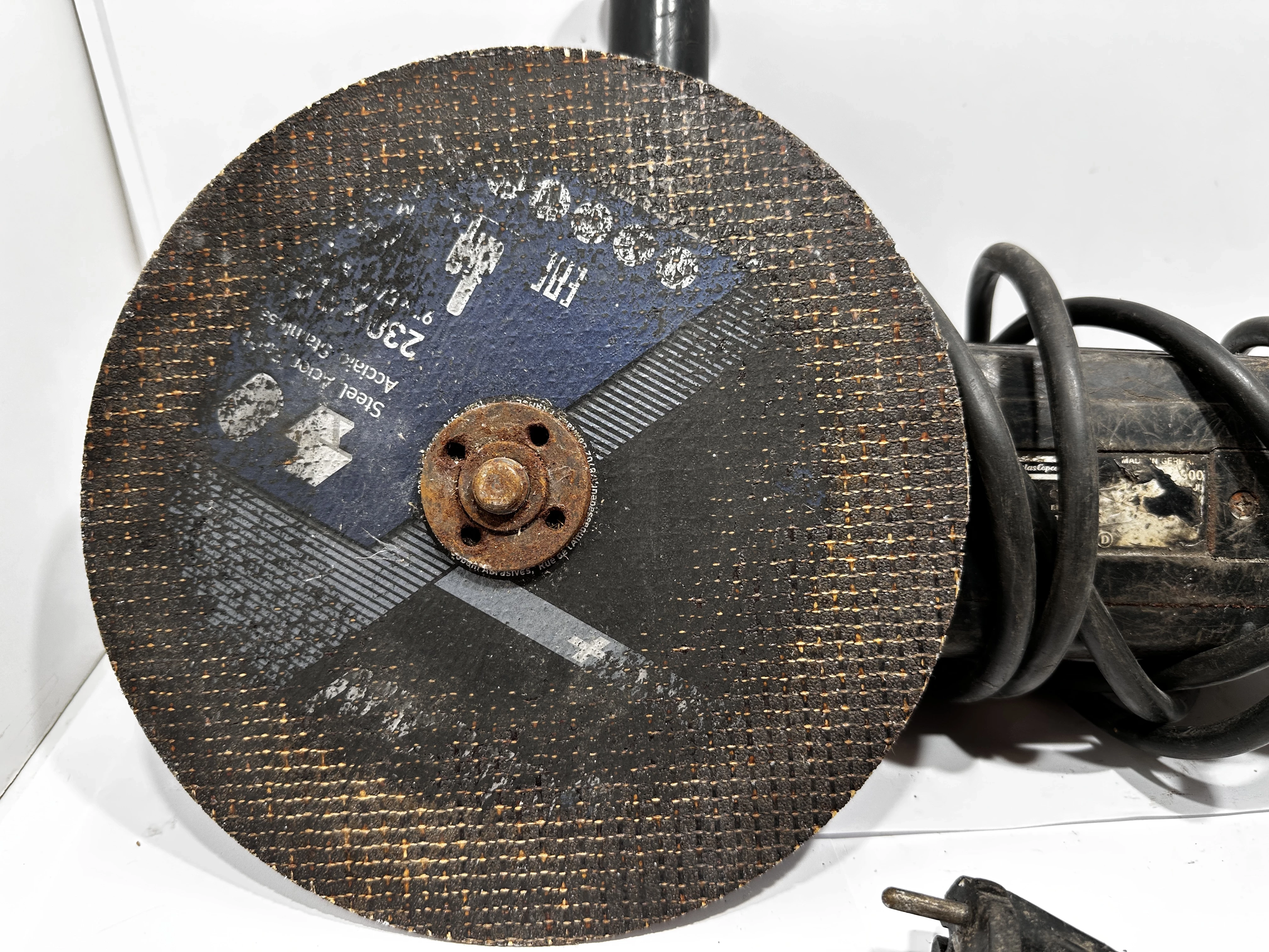 szlifierka-atlas-copco-180mm-2300w-ean-gtin-0018198819809