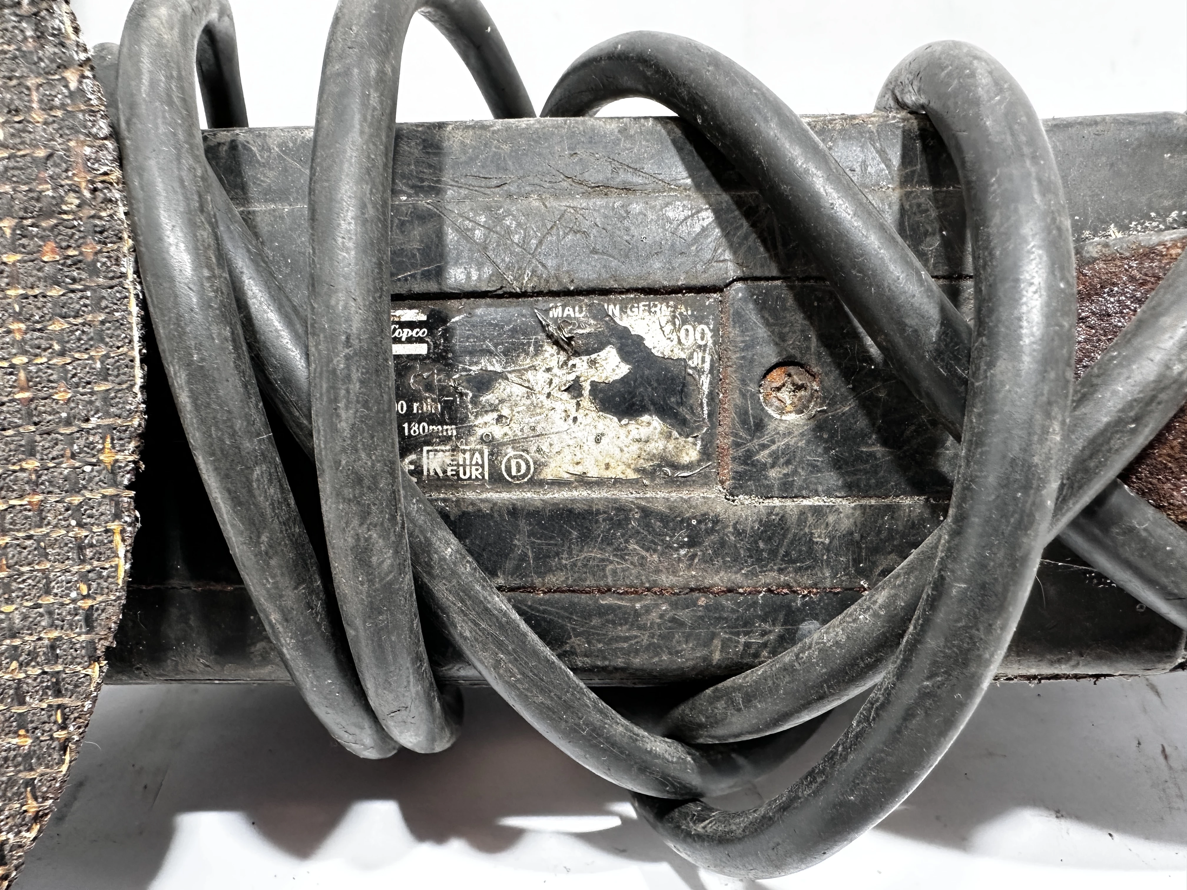 szlifierka-atlas-copco-180mm-2300w-rodzaj-zasilania-128529-2