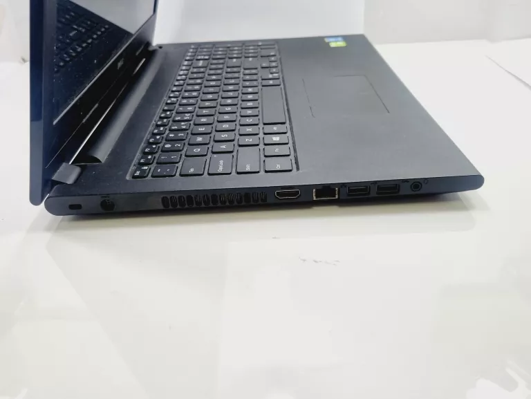 LAPTOP DELL INSPIRON 15 5567 I5-4210U/8GB/1TB/820M
