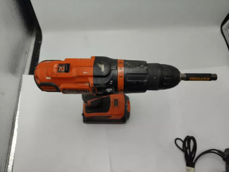 WKRĘTARKA BLACK DECKER EGBL 188 - 2XAKU + ŁADOWARKA