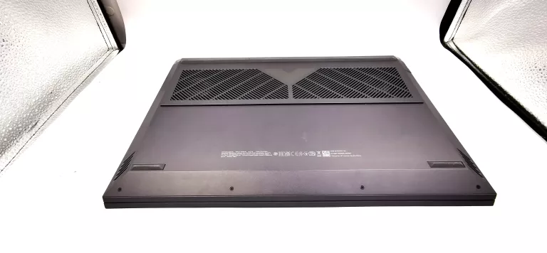 LAPTOP HP VICTUS 16-E0XXX 8 GB/512GB/ WIN 11/TORBA