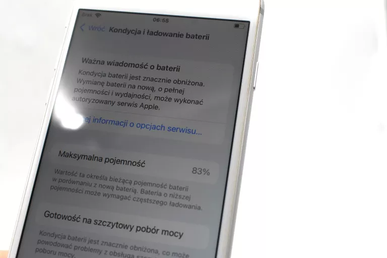 SMARTFON APPLE IPHONE 8 2 GB / 64 GB 4G (LTE) BIAŁY