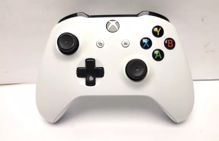 KONSOLA XBOX ONE S MODEL:1681 / PAD / GRA / OKABLOWANIE