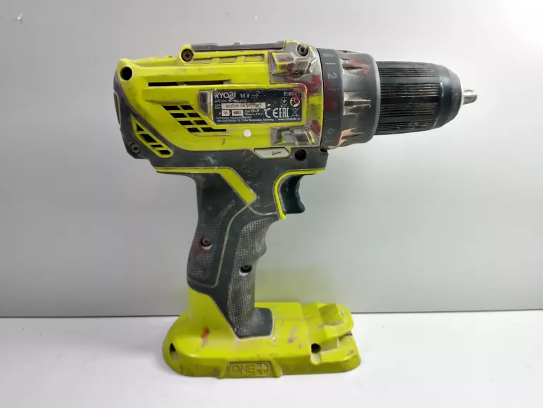 zestaw-narzedzi-ryobi-wkretarka-mlot-szlifierka-poziomica-torba-2xaku-lad-ean-gtin-3615612674067